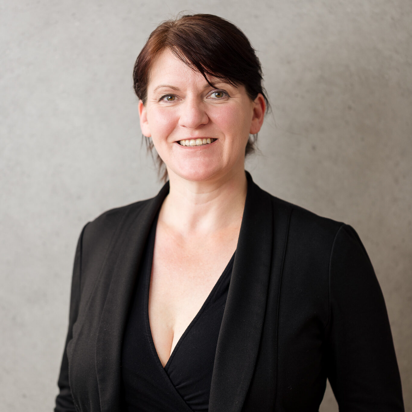 Jennifer Gangolf, Projektliterin in Kooperation, Viavend GmbH, Messebau, Ratingen